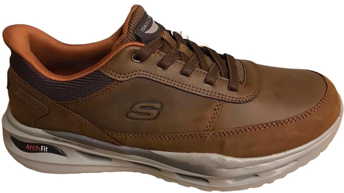 Skechers
