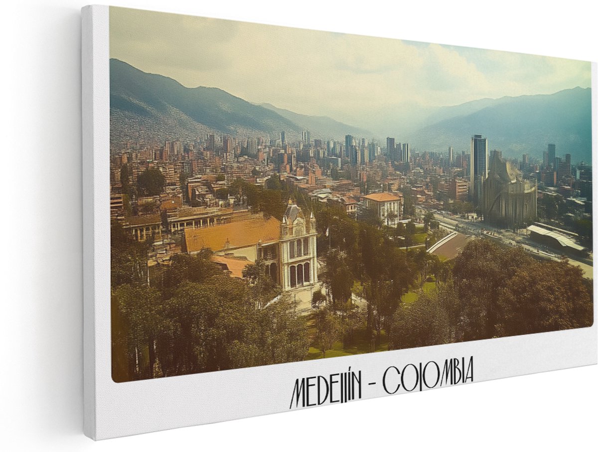 Artaza Canvas Schilderij Skyline Medellín - 160x80 cm - Groot - Wanddecoratie Colombia Landschap - Muurdecoratie Bergen - Schilderijen Op Canvas