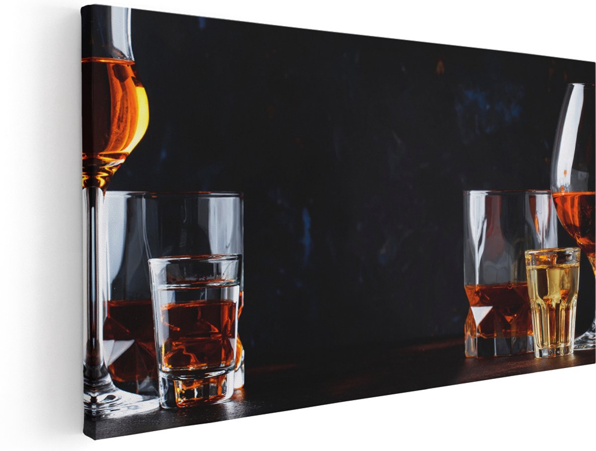Artaza Canvas Schilderij Sterke Alcohol Drank - Glazen - 160x80 cm - Groot - Wanddecoratie Woonkamer - Schilderijen - Muurdecoratie
