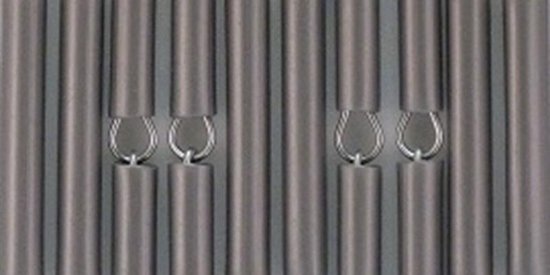 Vliegengordijnenexpert Vliegengordijn Hulzen - Zilver 100 x 240 cm op het kozijn van Merkloos — afbeelding 4