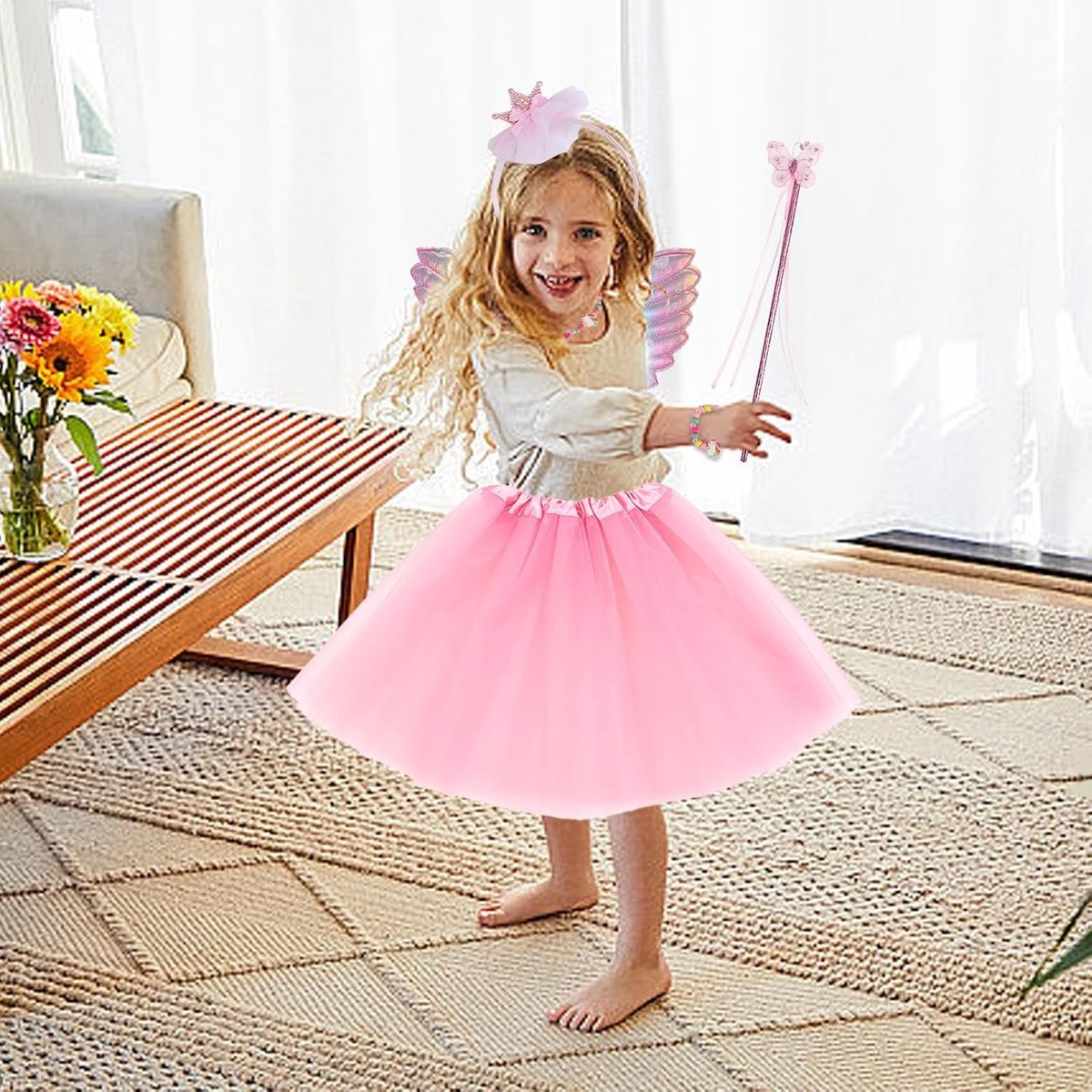 Betoverende Feestoutfit voor Meisjes met Vlinder Vleugels, Tutu, Toverstaf en Sieraden - Perfect voor Verkleedpartijen en Fantasie Spelletjes