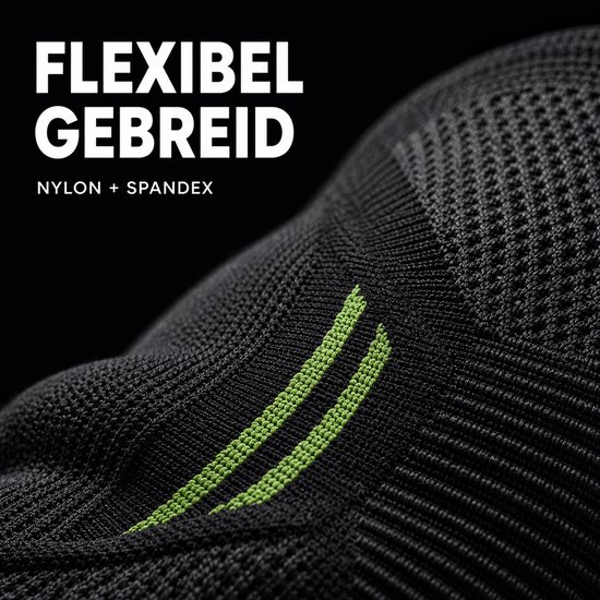 Close-up van zwarte kniebrace met groene strepen, gemaakt van nylon en spandex.