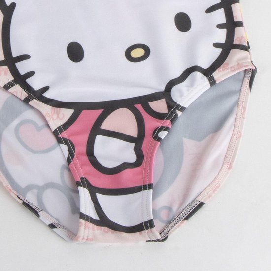 Detail van een roze badpak met ruches en grote Hello Kitty print.