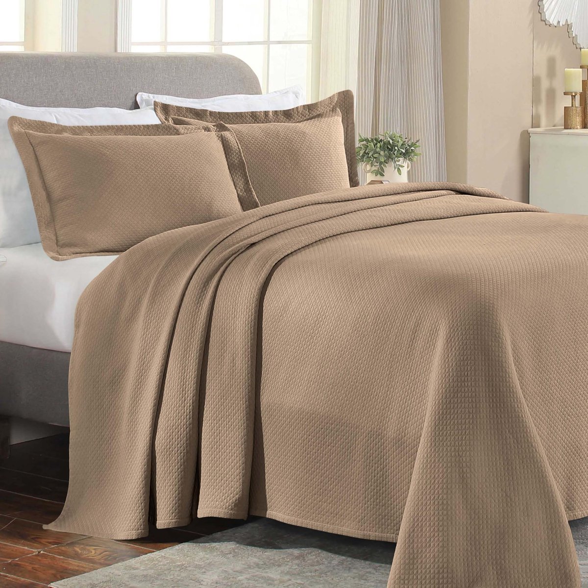 solitaire katoenen 3-delige bedsprei-set, woonkamerdecoratie, gedetailleerd en geweven, 2 kussenslopen, luchtige deken, gewatteerde bedsprei, 4 seizoenen, accent, Queen, taupe