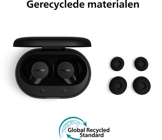 Zwarte Philips oordopjes in een open laadcase, gemaakt van gerecyclede materialen. Vier zwarte oordopjes ter vervanging.