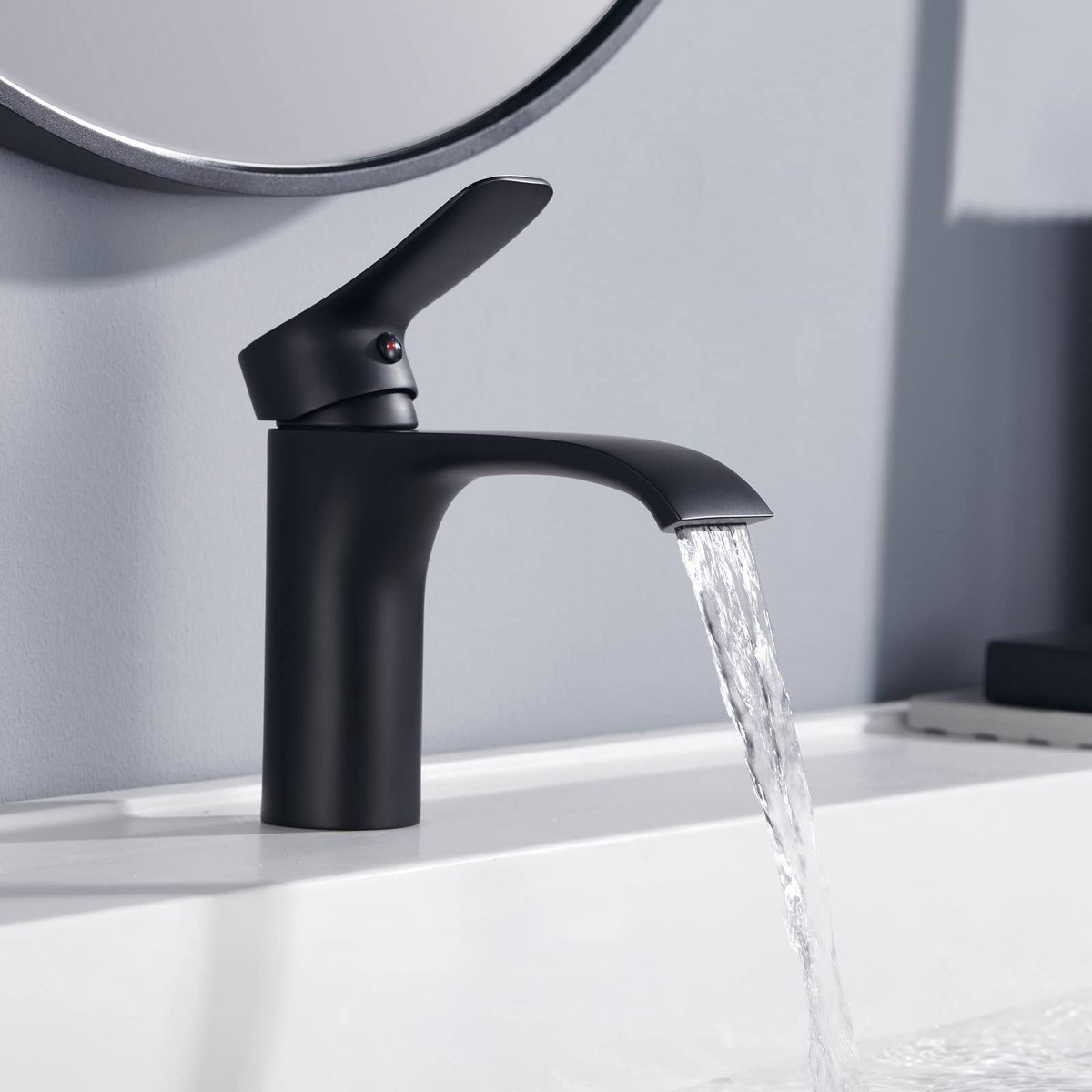 Dailygoods - Zwarte Wastafelkraan met Watervaluitloop