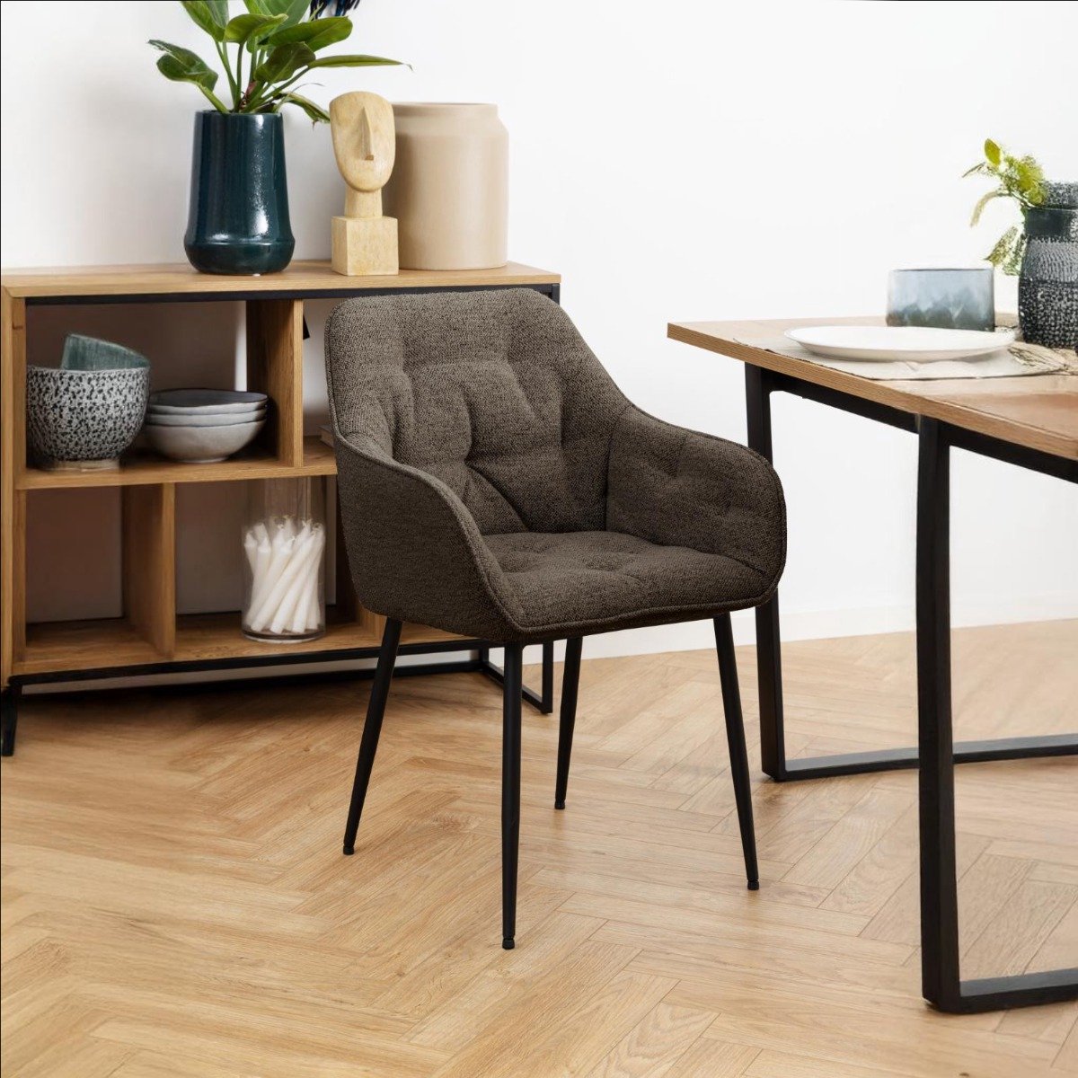 Giga Living Eetkamerstoel Zion - Met Armleuning Taupe - Stof & Staal - Set van 2