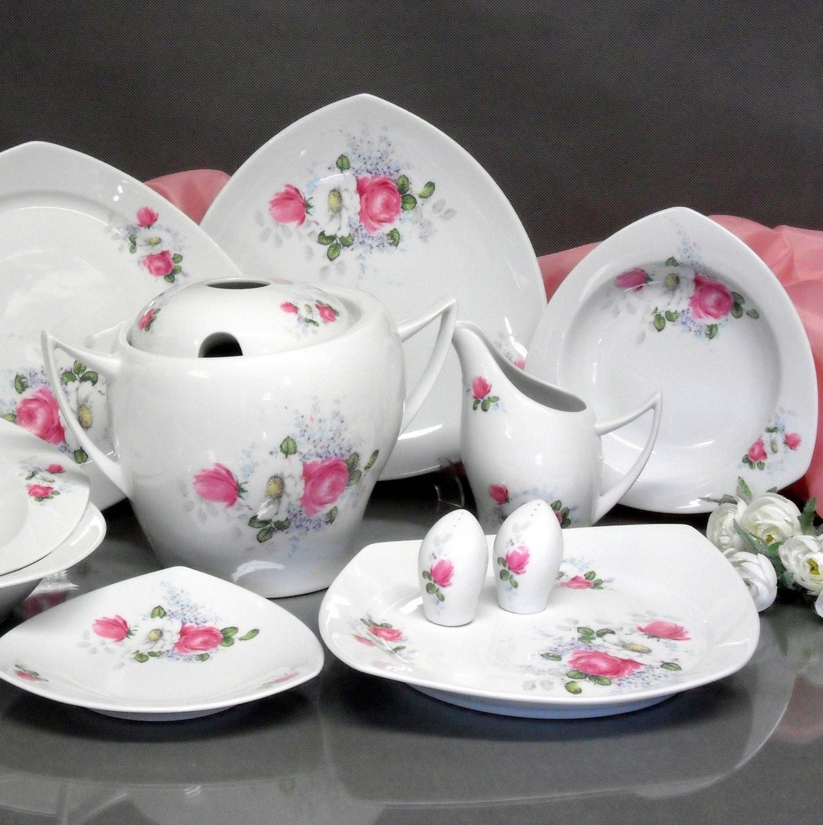 Servies Koliber 44-delig voor 12 personen - Outlet (Klasse 3)