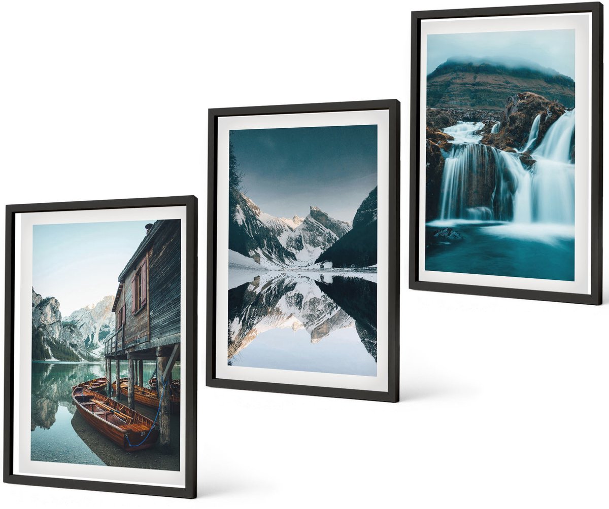 Coloray 3-Delige Schilderij Set - Berglandschap Met Een Waterval En Een Meer - 40 x 60 cm - Wanddecoratie - Muurdecoratie - Moderne Interieurdecoratie