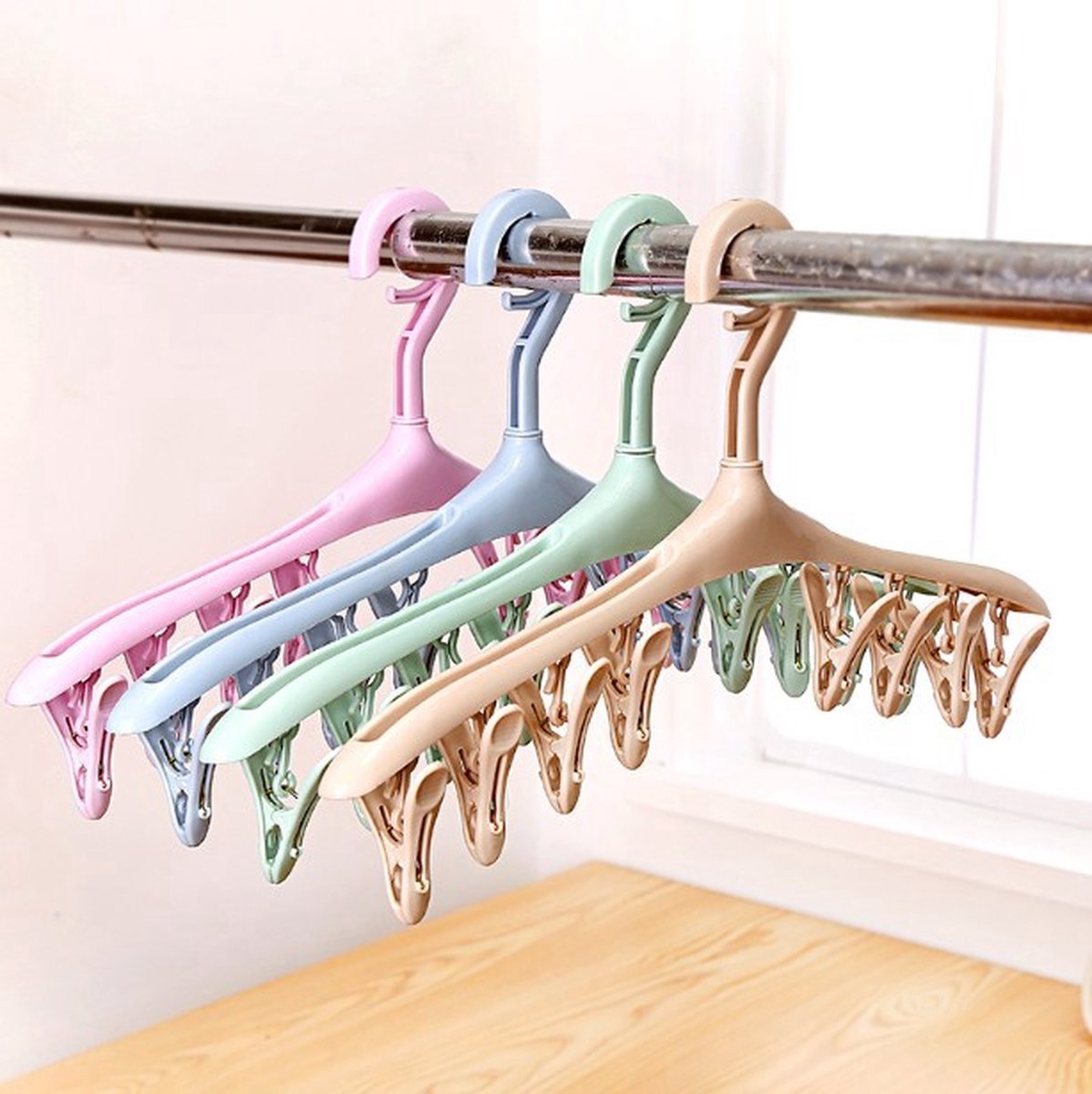 4 stuks 8 Knijpers - Blauw groen paars geel- Sokken Hanger - Sokken Droger - Beha's - bh's - Ondergoed - Wasrek Sokken - Wasrek - Droogrek - Klein Wasrekje - Washanger - Sokkendroogrek