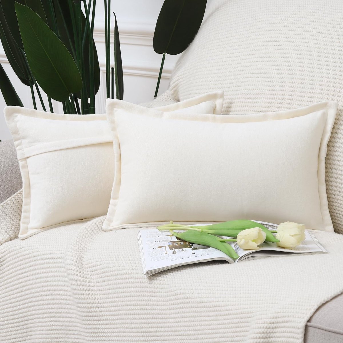 Omgoods - Set van 2 Chenille Kussenhoezen met Franjes 40 x 80 cm Crème Wit