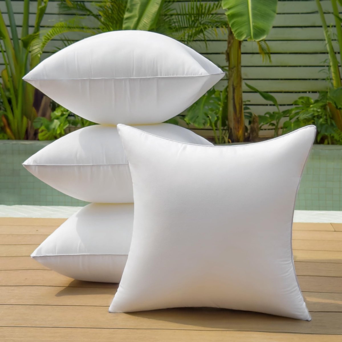 Omgoods - Set van 4 Waterdichte Sierkussens 40x40 cm - Ademend en Hypoallergeen voor Buiten