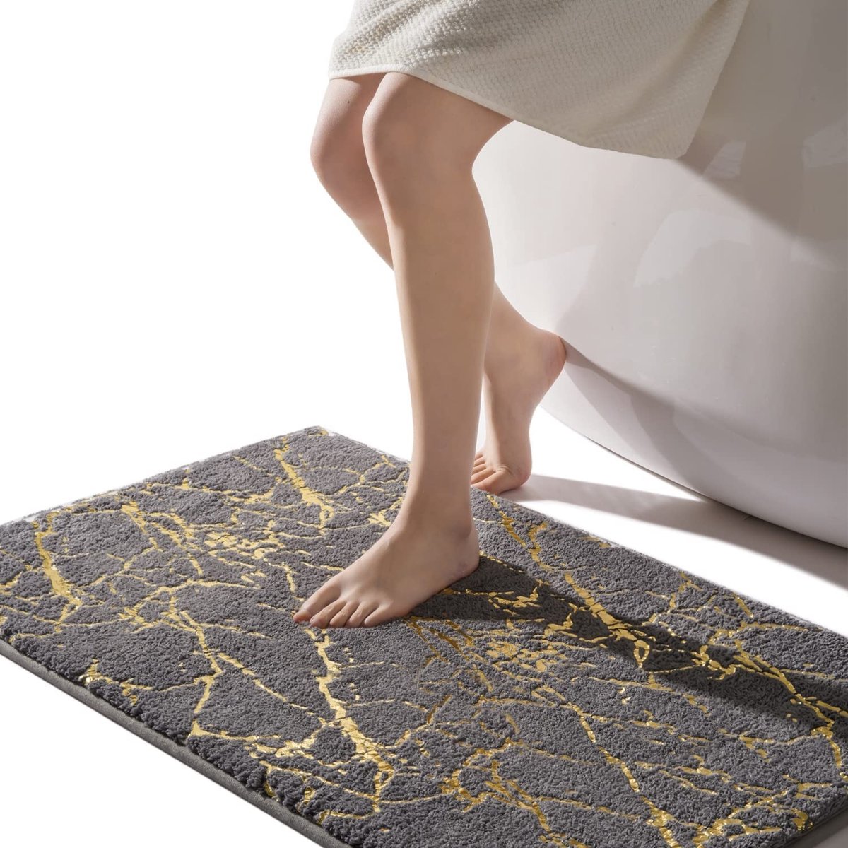 Omgoods - Luxe Antislip Badmat met Gouden Strepen 60 x 120 cm