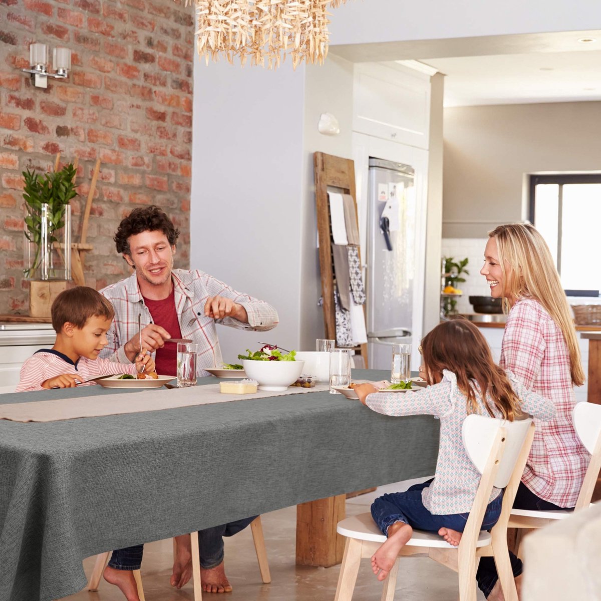 Omgoods - Waterdicht Tafelkleed met Linnen Look 150x300 cm in Donkergrijs