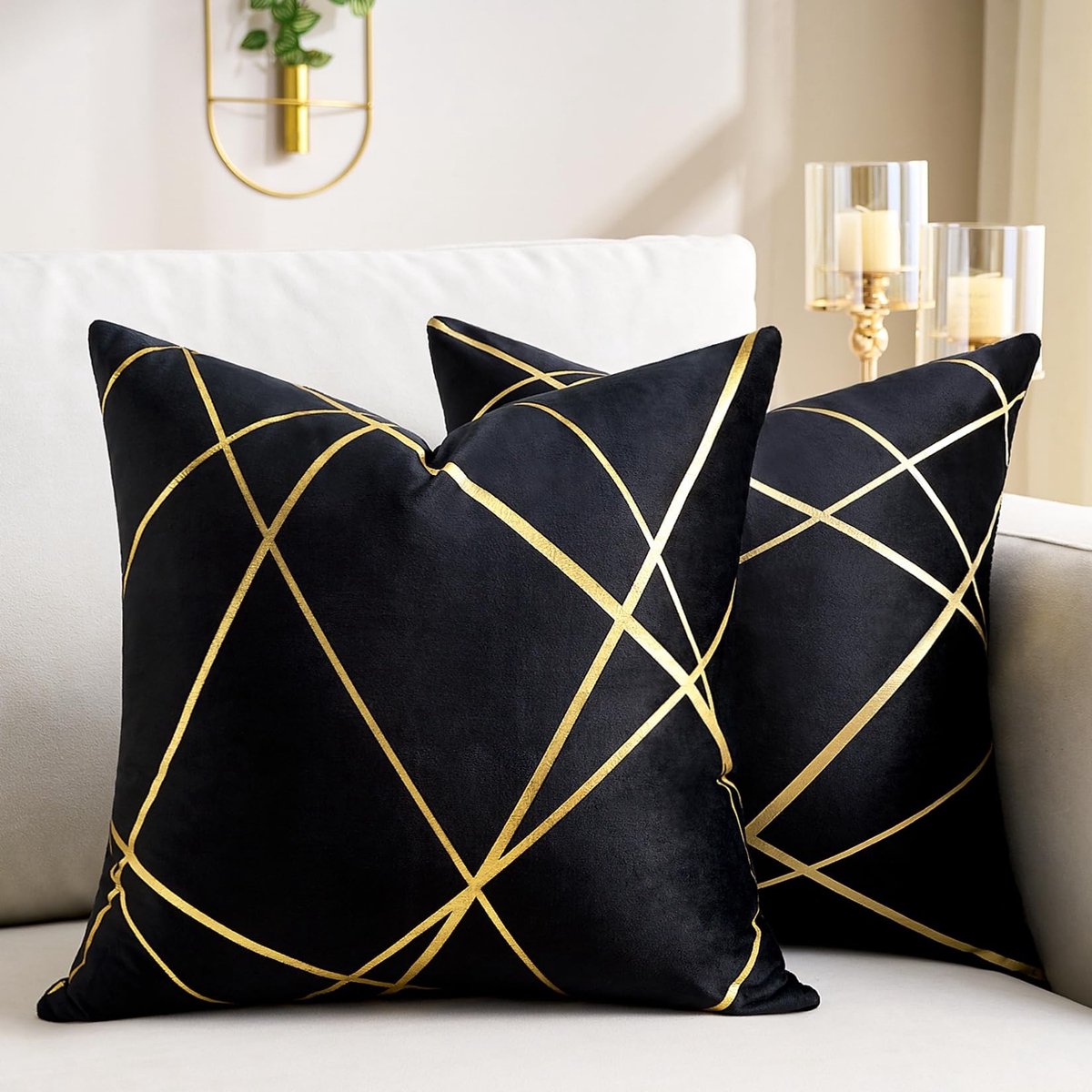Omgoods - Set van 2 Velvet Kussenslopen 45 x 45 cm met Gouden Strepen