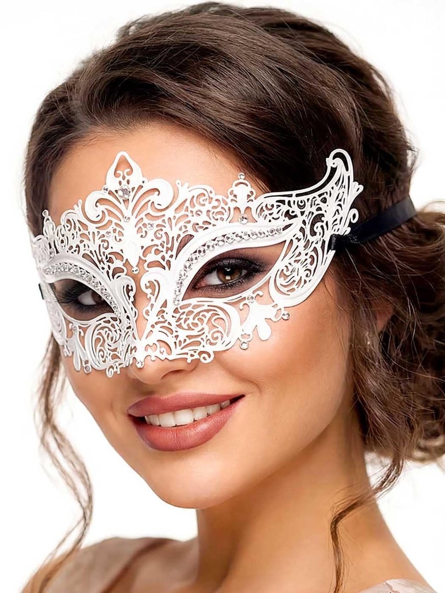 Omgoods - Elegante Witte Masker voor Feesten en Verkleedpartijen