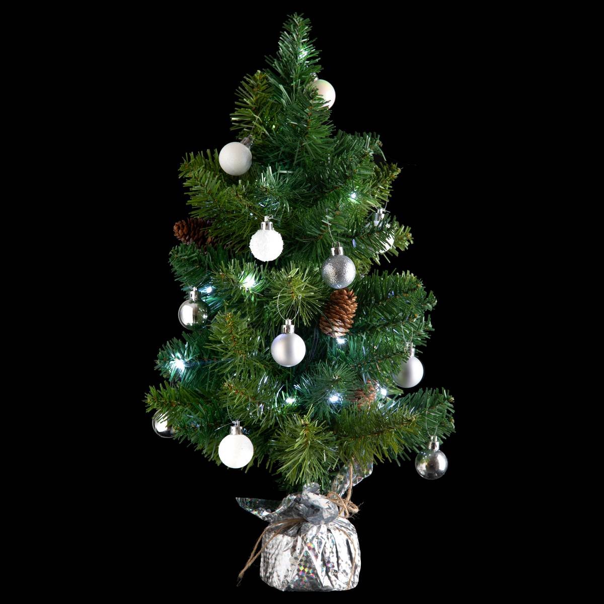 Kerstboom H50 cm met versieringen en koperkleurige lichtslinger met 20 LED's