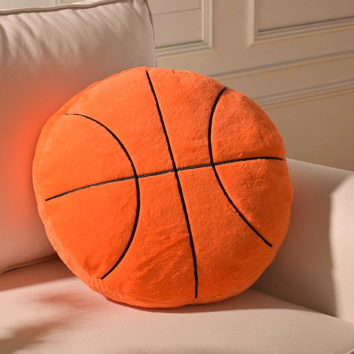 Omgoods - Pluche Basketball Kussen 45 x 45 cm