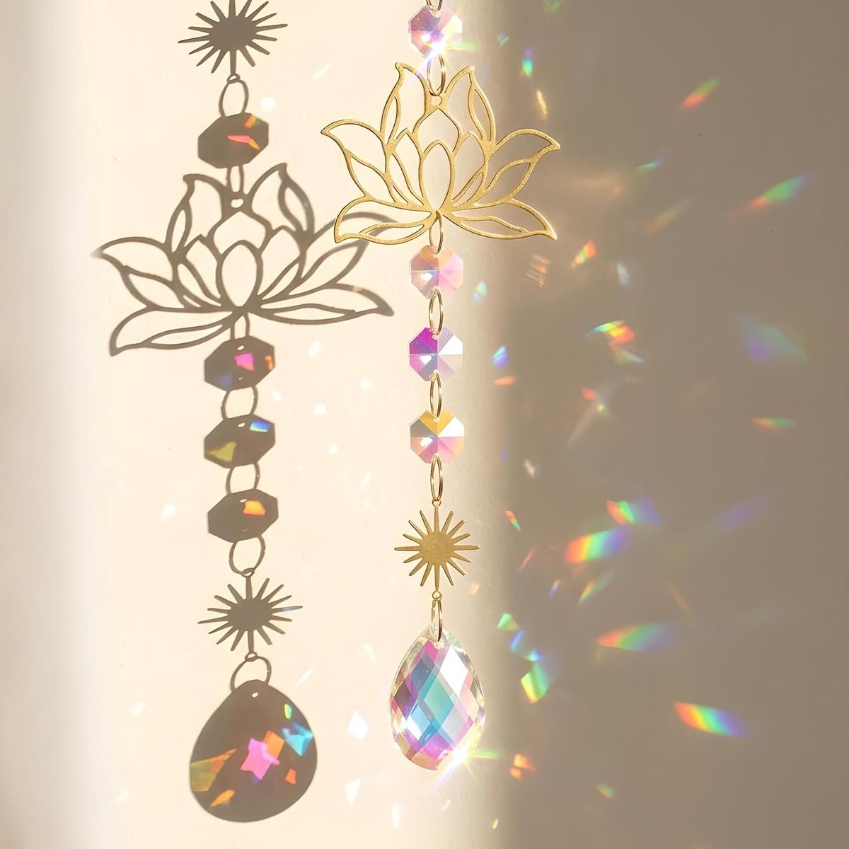 SnelShoppen - Lotus Zonnevanger Kristal met Windgong - Elegante Suncatcher van Metaal - Raamdecoratie voor Huis, Kantoor, Balkon en Tuin - Lichtvanger