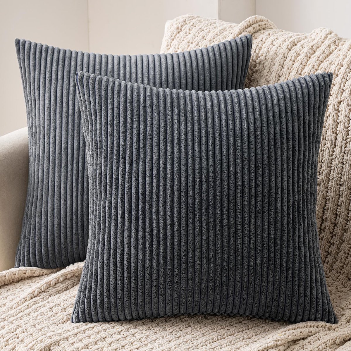 SnelShoppen - Striped Corduroy Kussenhoes - 2 Stuks - 60x60 cm - Grijs - Decoratieve Zachte Hoes voor Sofa, Bed, Kantoor - Stijlvol en Comfortabel