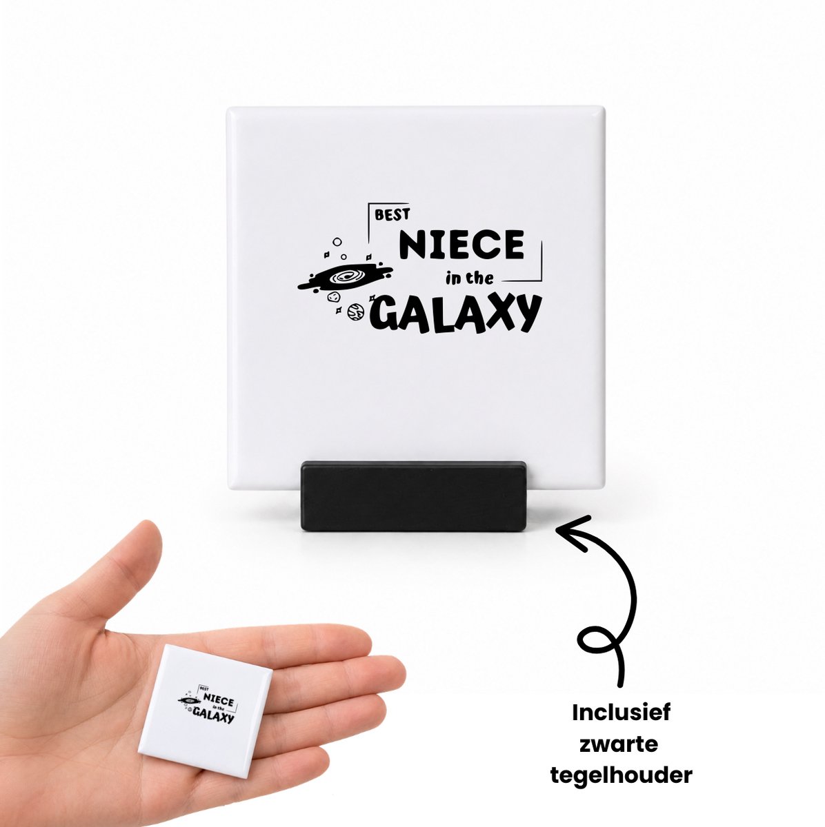 Hacebo Beste nicht in het universum tegeltje met tegelhouder - Nicht - Familie - tegeltjes met tekst - Cadeau - spreuktegels - 4.8x4.8 CM Wit