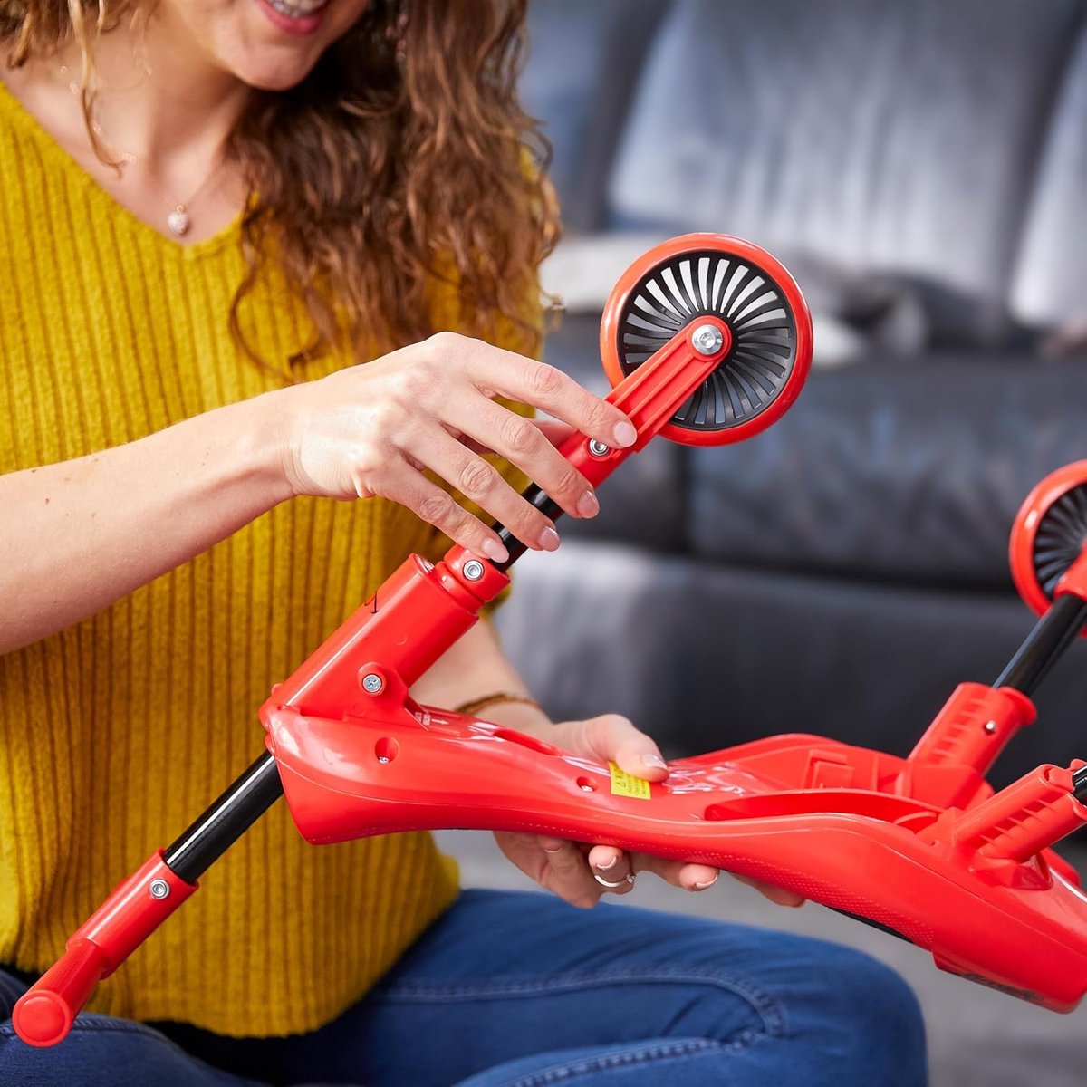 SnelShoppen - Vouwbare Driewieler voor Kinderen 1-3 Jaar - Schattige Kevers Trike met Antenne Handvat - Ontwikkel Balans en Motoriek - Rood/Zwart - 33