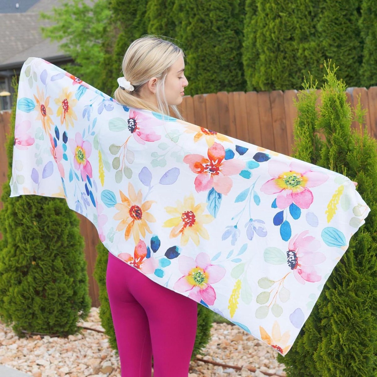 Verkoelende Sjaal - Koelhanddoek - Warmte Ontlasting - Direct Verkoelend Effect - Grote Maat - Aquarel Bloem