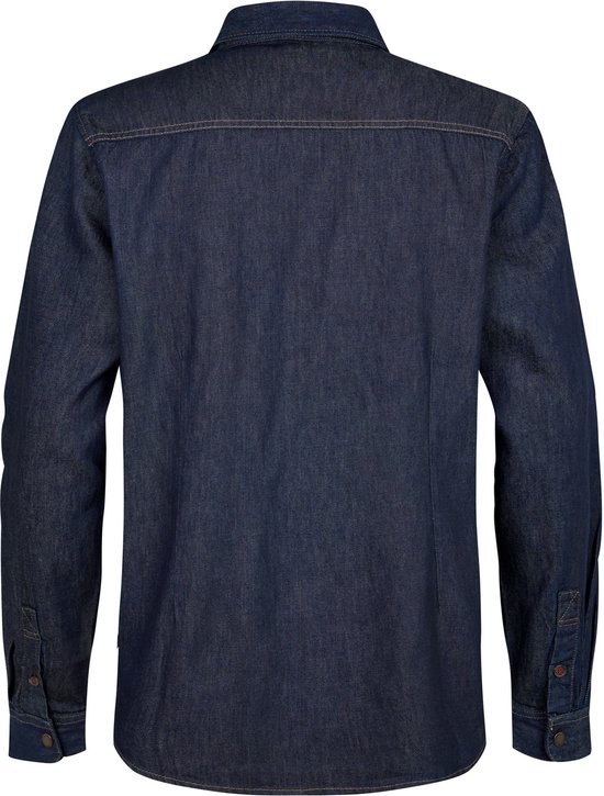 Achterkant van een donkerblauw denim overhemd met lange mouwen.