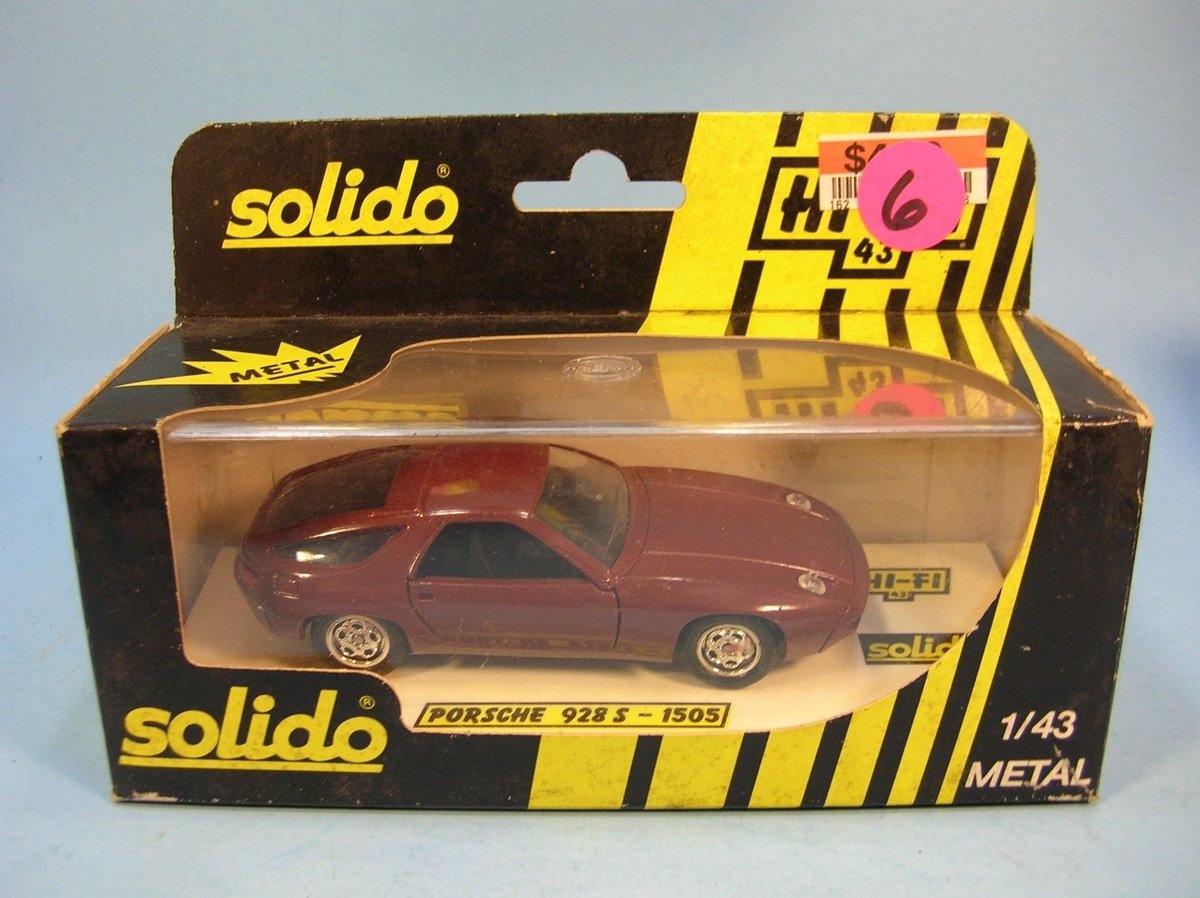 Modelauto Porsche 928 S brown - Schaal 1:43