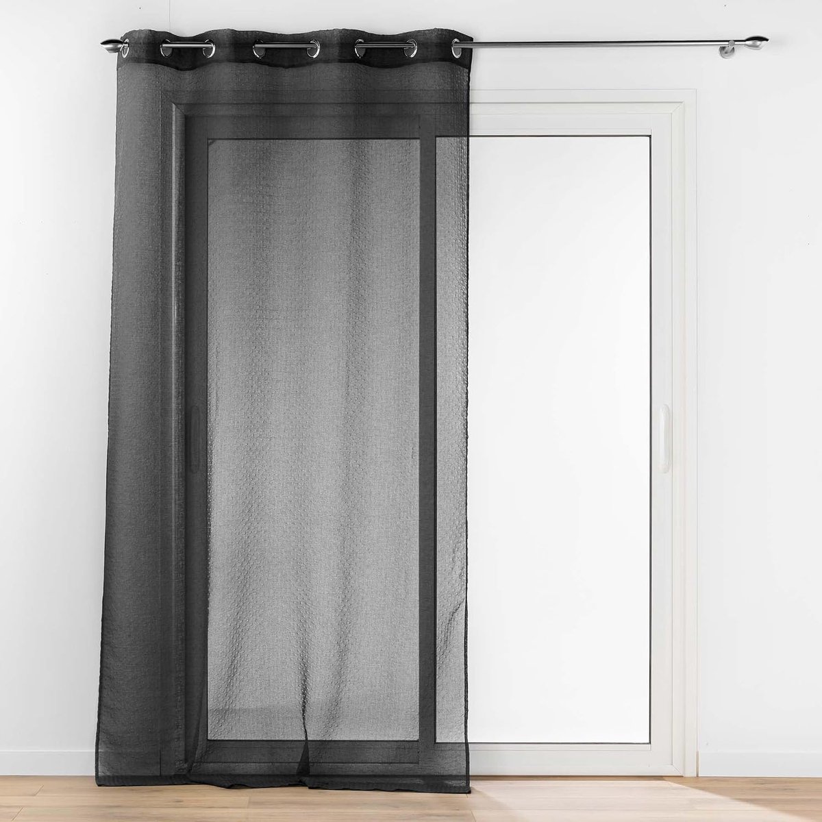 d'Intérieur, Amani gordijn met ogen, 140 x 240 cm, zwart, gezandstraald gordijn
