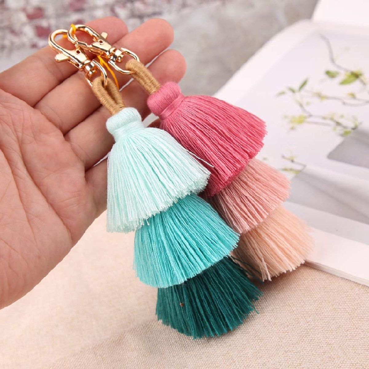 kleurrijke boho-pompon kwastje voor dames, met kwastjes en bedeltjes