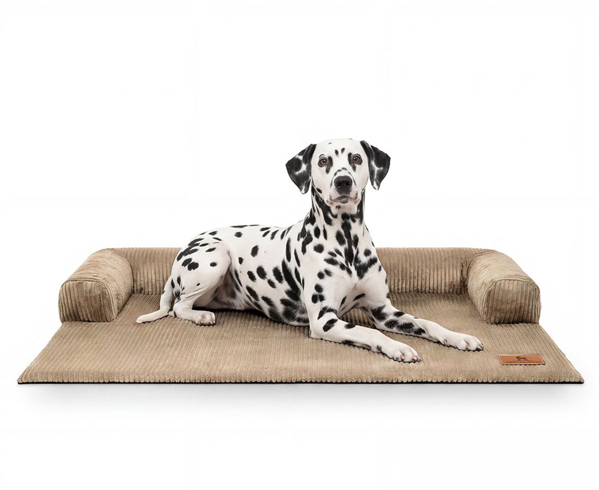 Knuffelwuff bankbeschermer Hudson van ribfluweel voor stijlvolle bescherming en een gezellig favoriet plekje op je bank M-L 80 x 95cm Bruin