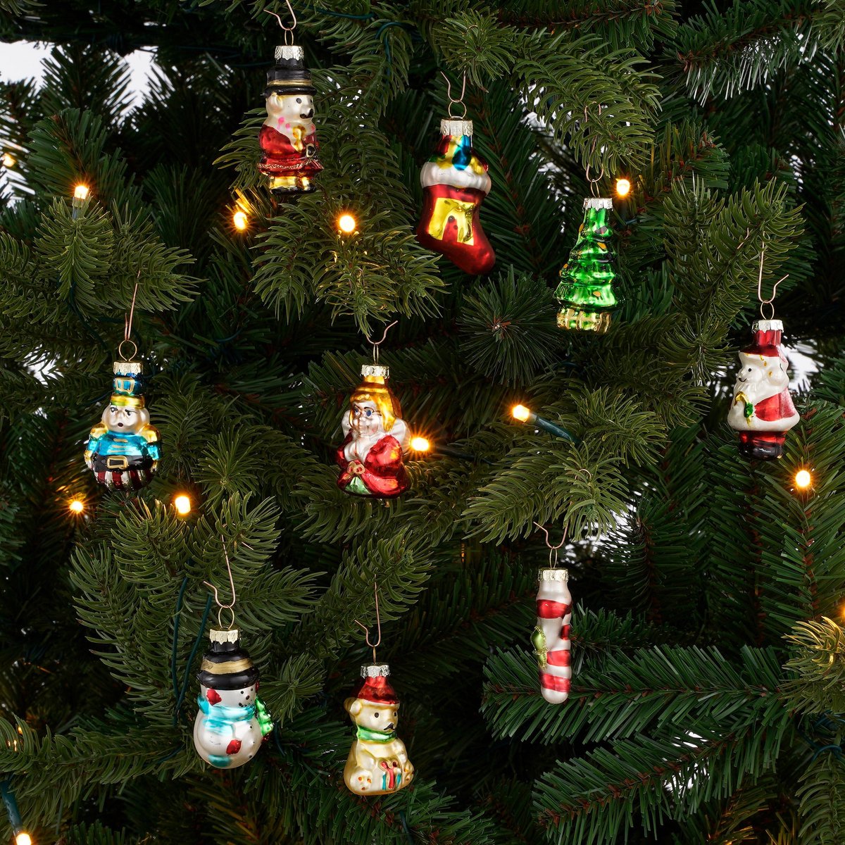 Mica Decorations Kerstballen Set van 20 Stuks - Kerstversiering voor de Kerstboom - Glazen Kerstornamenten met Klassieke Kerstfiguren - Kersthangers 3,5 cm - Groen – foto 2
