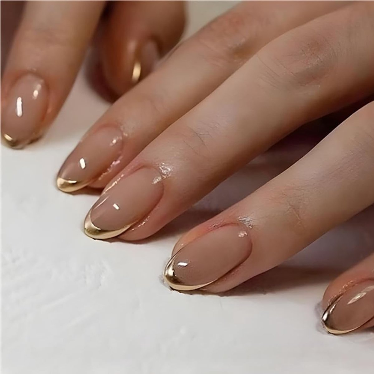 24 stuks French Tipp Press on Nails, Nagels om op te plakken Kort Ovaal, Natuurlijk Acryl Kunstnagels, False Nails voor Vrouwen en Meisjes Manicure (French Gold)