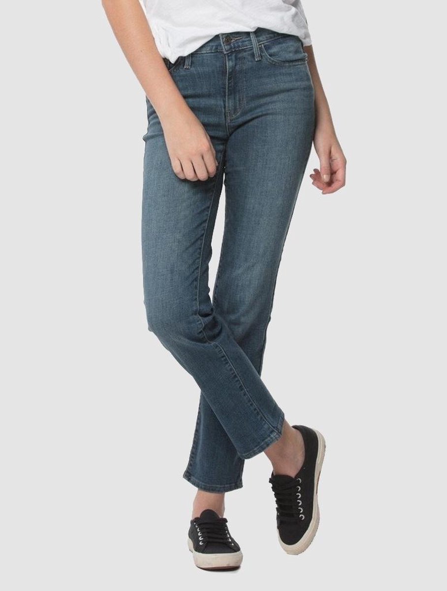 jean levi's slimming straight