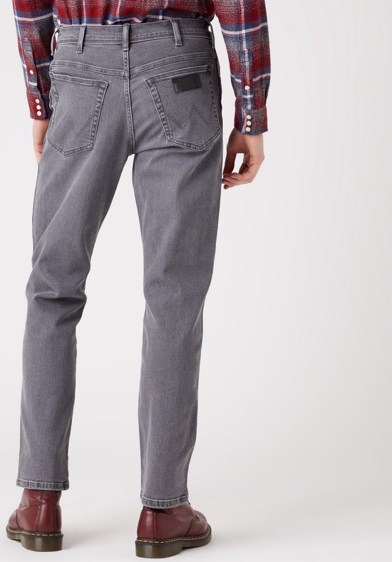 Wrangler Herren-Jeans Texas, Regular Fit, Straight Leg, Blau (Stonewash 096), 32W / 30L Wrangler Herren-Jeans Texas, Regular Fit, Straight Leg, Blau (Stonewash 096), 32W / 30L