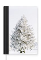 Notitieboek - Schrijfboek - Winter - Boom - Sneeuw - Den - Wit - Notitieboekje klein - A5 formaat - Schrijfblok