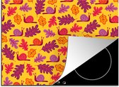 KitchenYeah® Inductie beschermer 71x52 cm - Herfst - Slakken - Patronen - Kookplaataccessoires - Afdekplaat voor kookplaat - Inductiebeschermer - Inductiemat - Inductieplaat mat