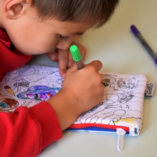 Eatsleepdoodle Vlinder Herbruikbare Kleurbare Etui – Ontwerp en Personaliseer de Educatieve Vlinders, voor Kinderen – Inclusief Uitwasbare Viltstiften Eatsleepdoodle Vlinder Herbruikbare Kleurbare Etui – Ontwerp en Personaliseer de Educatieve Vlinders, voor Kinderen – Inclusief Uitwasbare Viltstiften