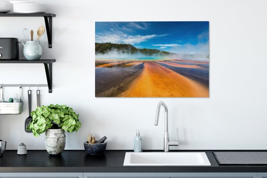 Une route jaune menant au geyser dans le parc national de Yellowstone toile 90x60 cm - Tirage photo sur toile (Décoration murale salon / chambre)