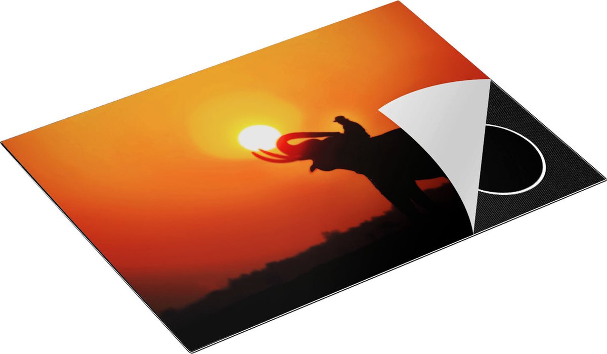Chefcare Inductie Beschermer Silhouet van een Olifant bij Zonsondergang - 71x52 cm - Afdekplaat Inductie - Kookplaat Beschermer - Inductie Mat