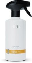 Janzen Room Spray Orange 77, witte sprayfles met zwarte spuitkop. Tekst: 'Room Spray Fresh Rose & Mandarin', 'orange 77'.