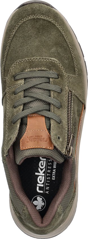 Bovenkant groene suède Rieker sneaker met rits, interne tekst 'Antistress'.