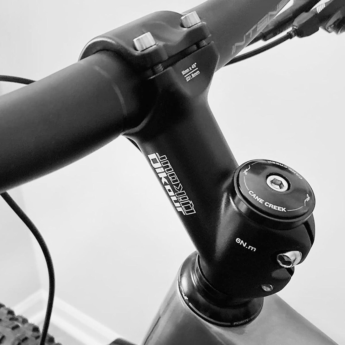Potence Vélo En Fibre De Carbone - Guidon 31,8 Mm, Longueur 100 Mm, Angle 6°, Légère Et Robuste