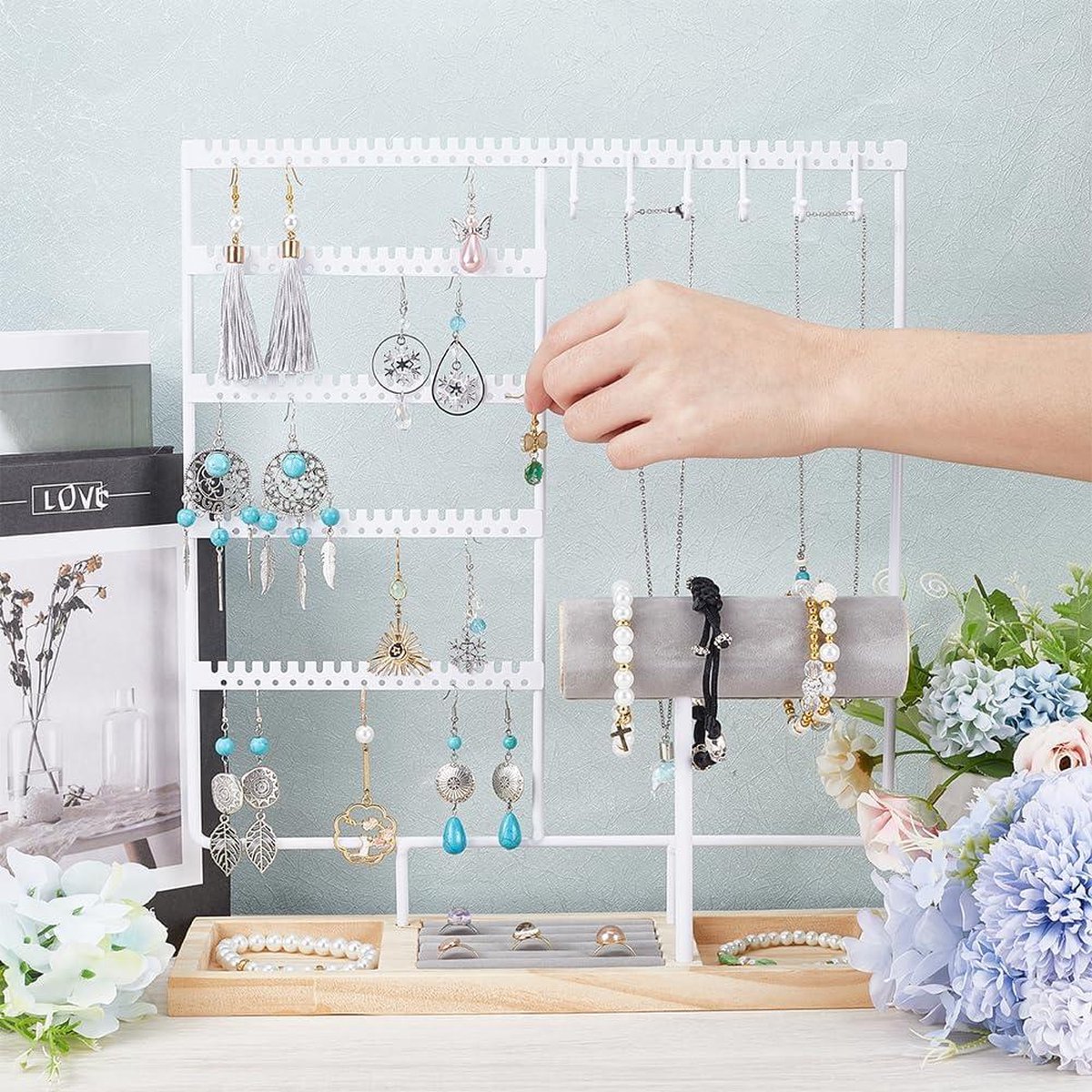 5-Tier Witte Sieraden Organizer Stand met 102 Gaten - Oor Stud Houder - Houten Dienblad voor Kettingen, Armbanden, Oorbellen en Ringen - Opslag voor Retail Show — cadeau in Sieraden - foto 4
