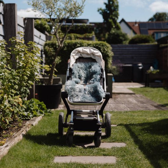 WOOOL Schapenvacht 2-in-1 Kinderwagen Buggy - WOOLA (Mint) - Inleg & Opleg - 100% Echte Schapenvacht - Klassieke Wol - Veilig, ECO & Duurzaam van WOOOL — afbeelding 4