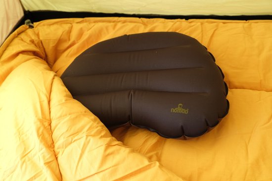 NOMAD® Air Pillow - Opblaasbaar Kussen - Donkerblauw Reiskussen - 37x28x8 cm - Slechts 90 Gram - Vliegtuig / Kampeerkussen Incl Hoes van Merkloos — afbeelding 4