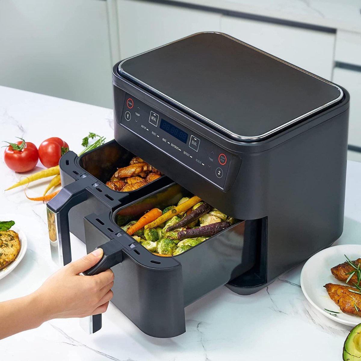 Afbeelding 2 van Equivera Dubbele Airfryer - Dubbele Mand - Dual Cook - Heteluchtfriteuse - Verschillende Programma's - Dual Zone - Mega