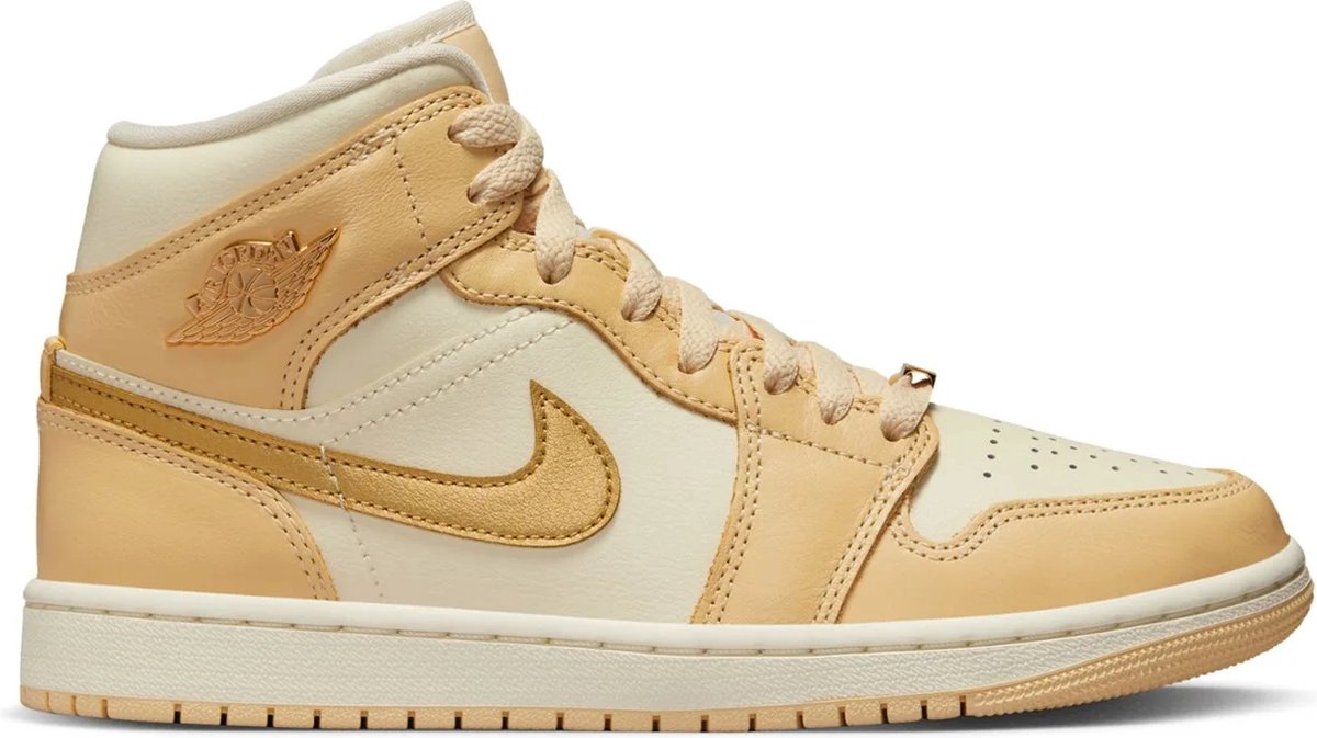 Nike Air Jordan 1 Mid SE - Maat 38 - Pale Vanilla/Gold - Sneakers Dames
