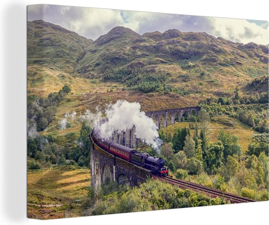 Canvas Schilderij Trein in Schotland - 60x40 cm - Wanddecoratie